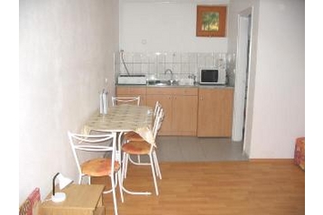 Hungrie Privát Kapuvár, Intérieur